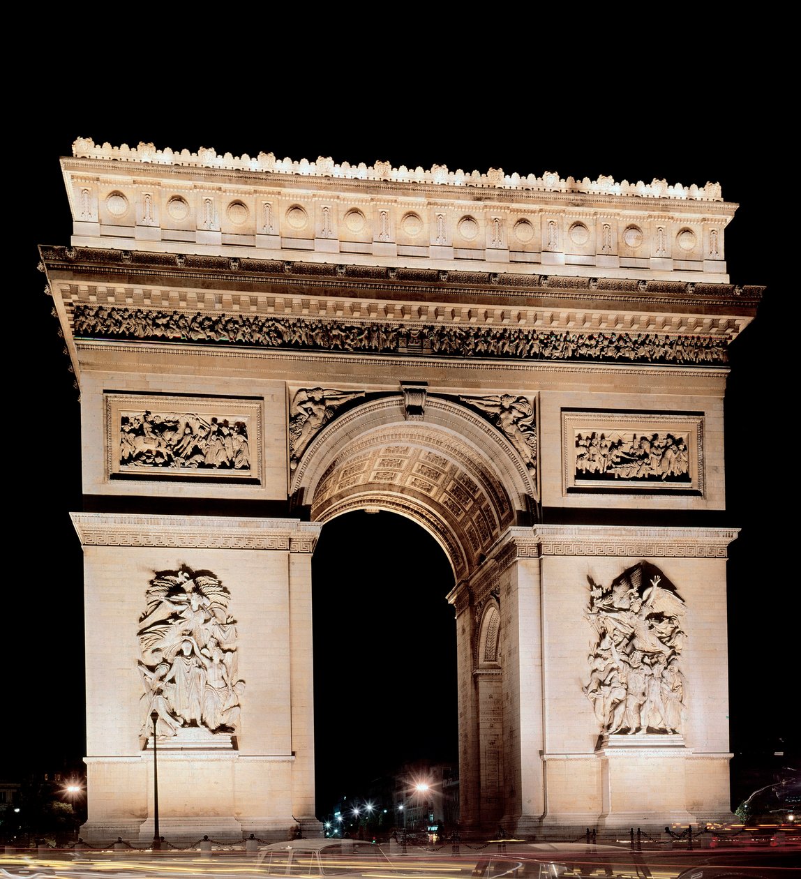 Zicht op de Arc de Triomphe gerealiseerd door Jean Francois Chalgrin (1739-1811) door Jean Francois Therese Chalgrin