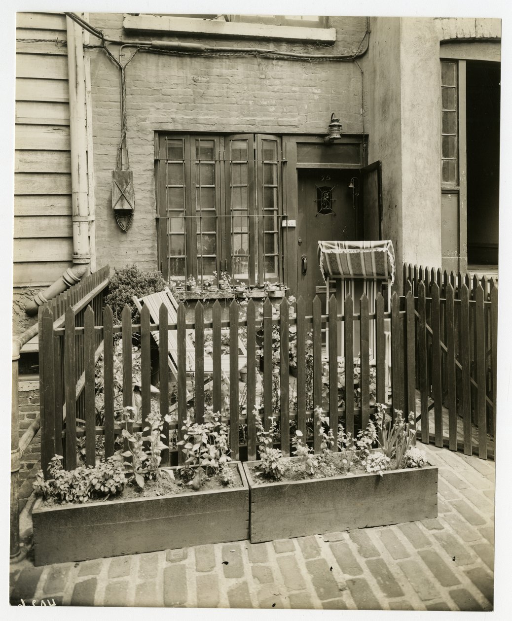 75 Bedford St 