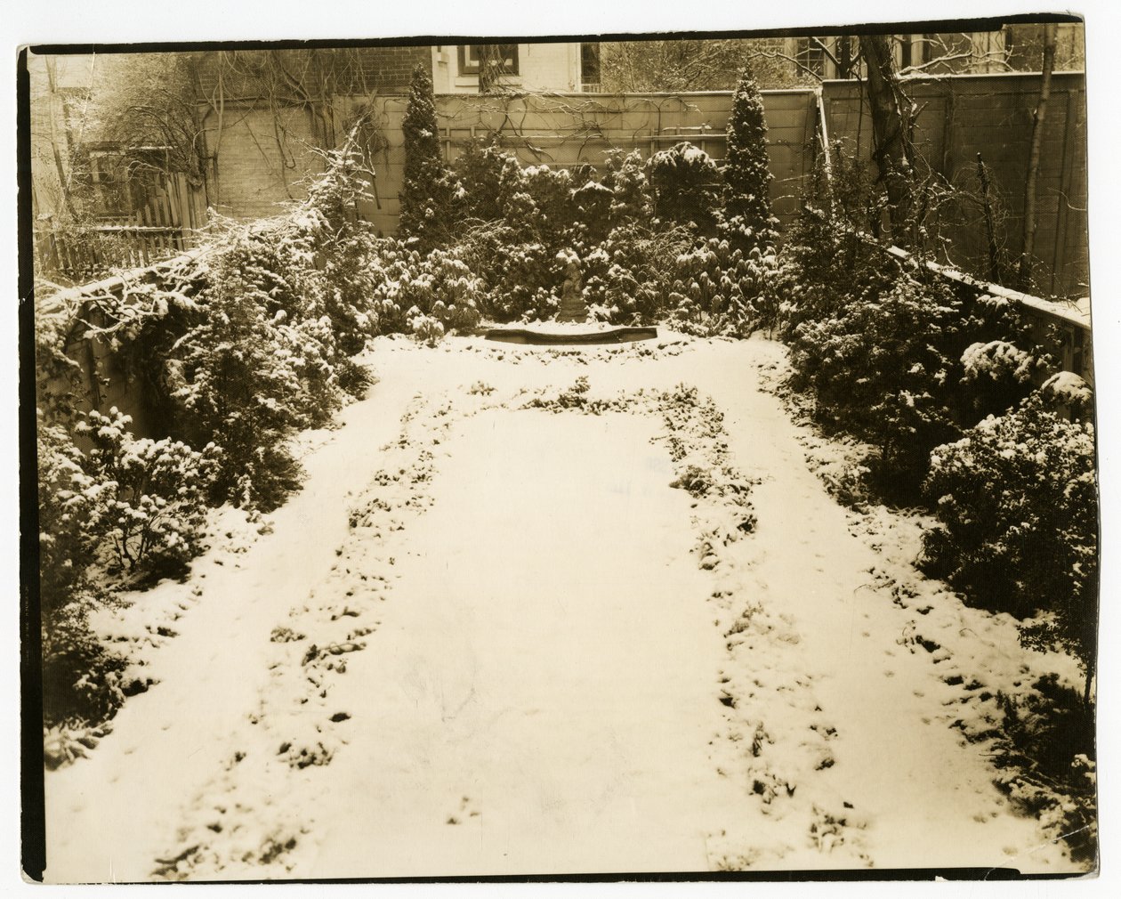 De heer en mevrouw John Morgan, 39 W 11 St, ca. 1938-39 door Jessie Tarbox Beals