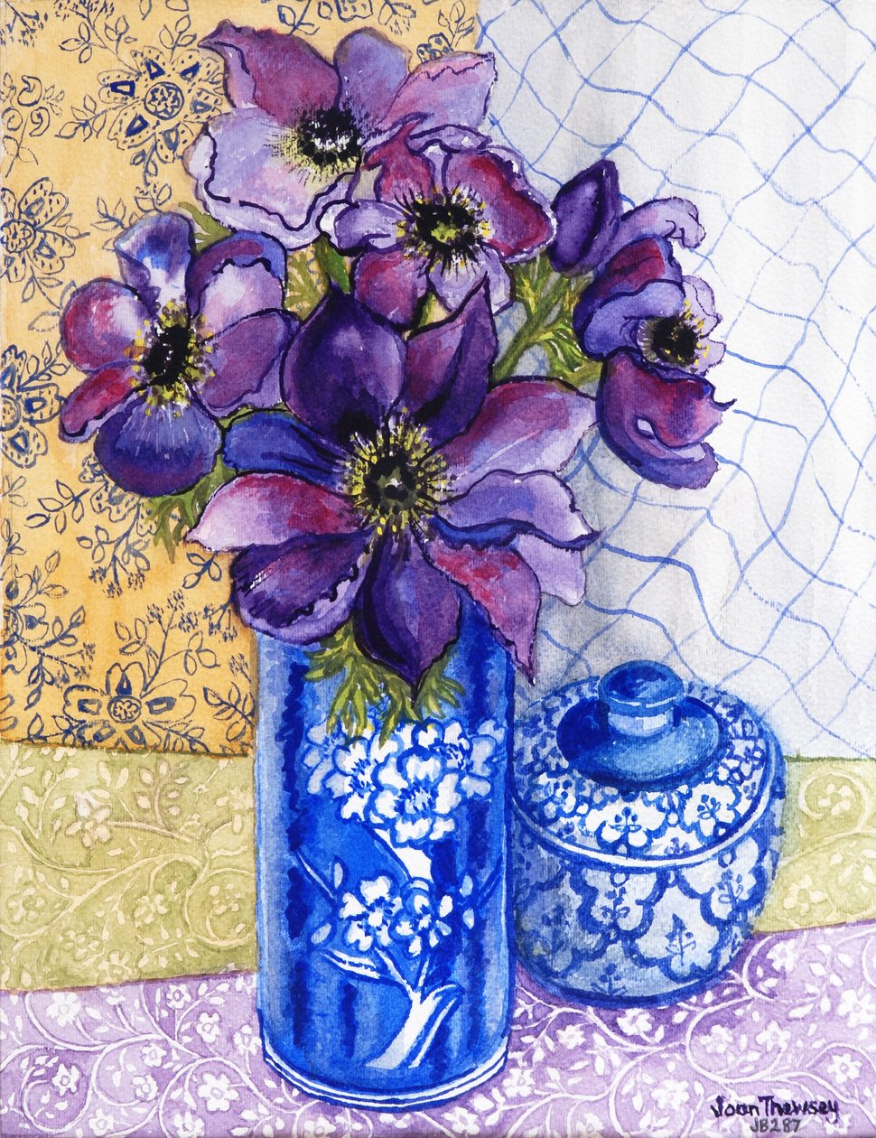 Anemonen in een Blauwe en Witte Vaas met Pot en Textiel 2012 door Joan Thewsey