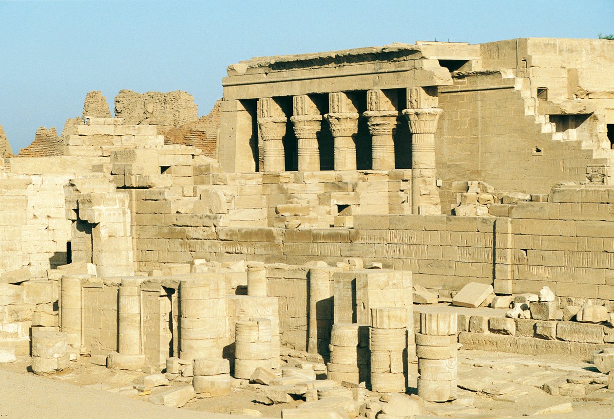 Egypte, Dandarah (Dendera), Tempel van Hathor door Walter Charles Mills