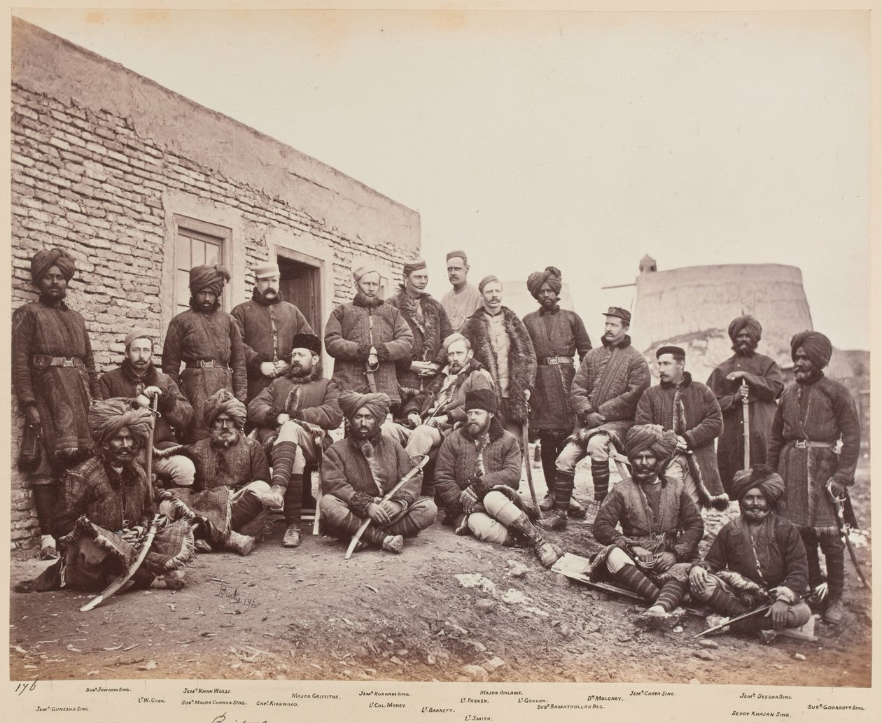 Britse en inheemse officieren, 3e Sikhs door John Burke