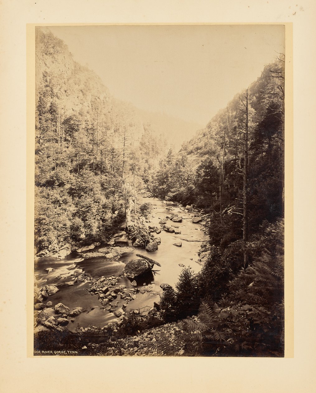 Doe River Gorge, Tennessee door John K. Hillers