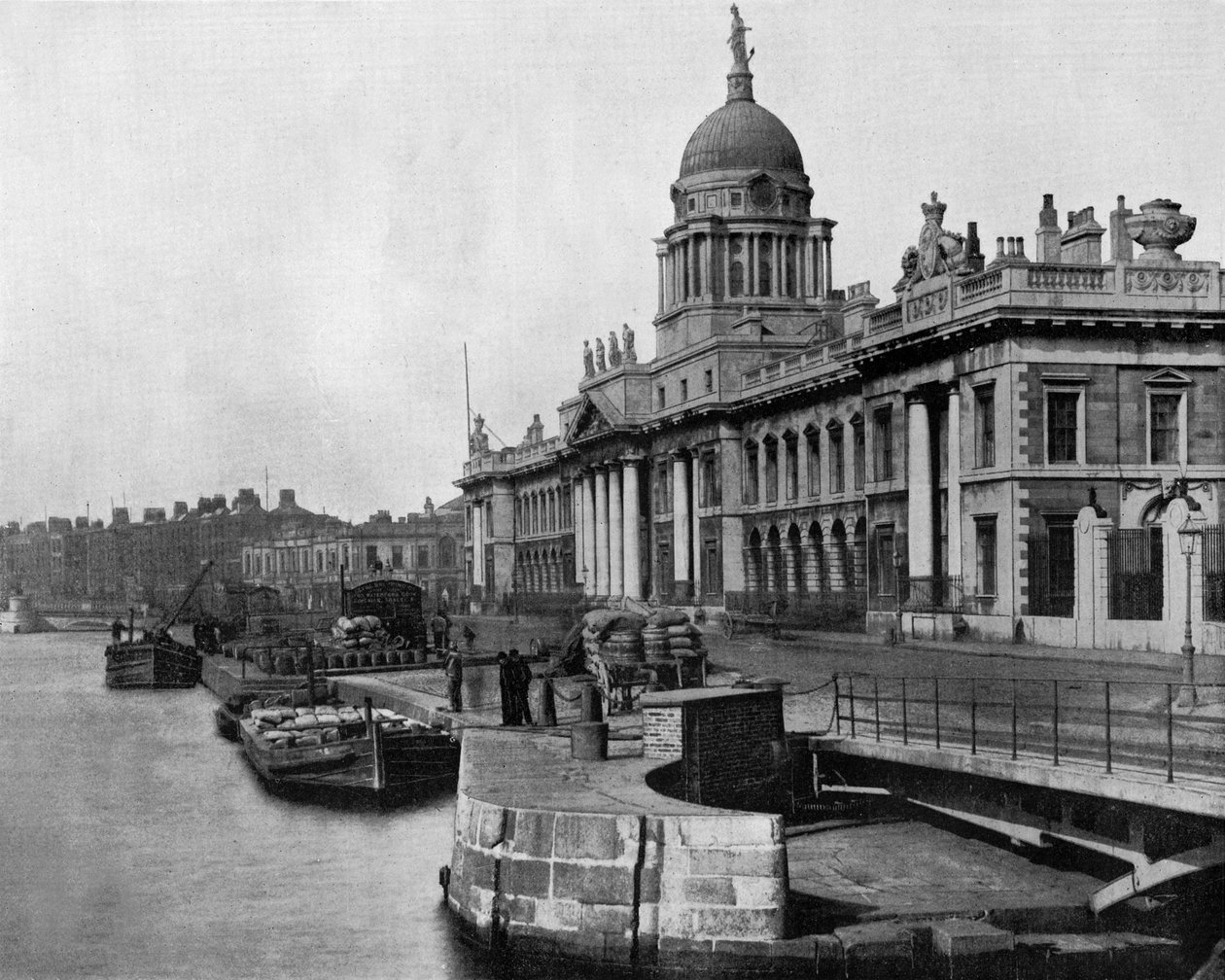 De douane in Dublin (Ierland) geopend in 1791 (zwart-wit foto) door John Lawson Stoddard