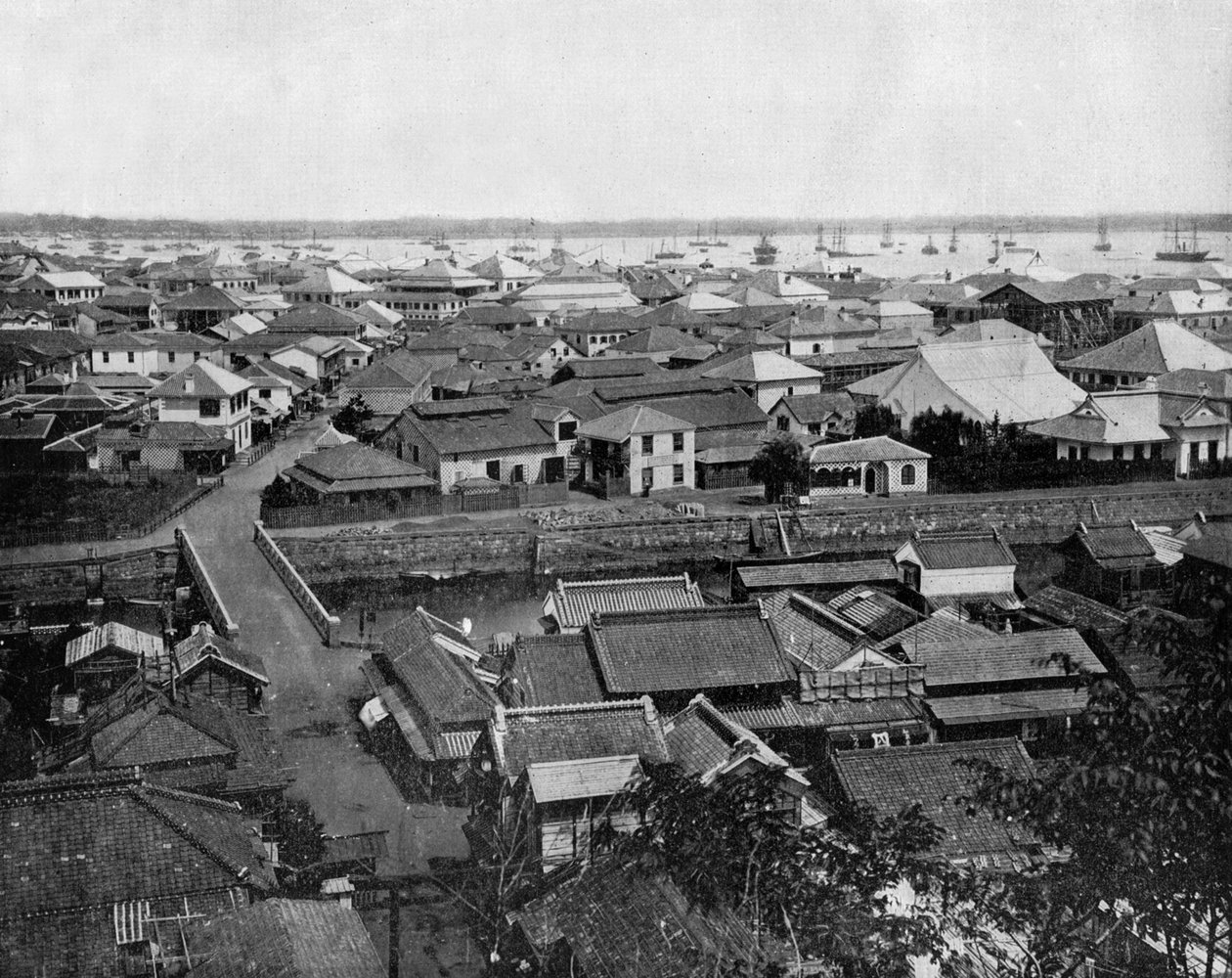 Uitzicht op Yokohama in Japan (zwart-wit foto) door John Lawson Stoddard