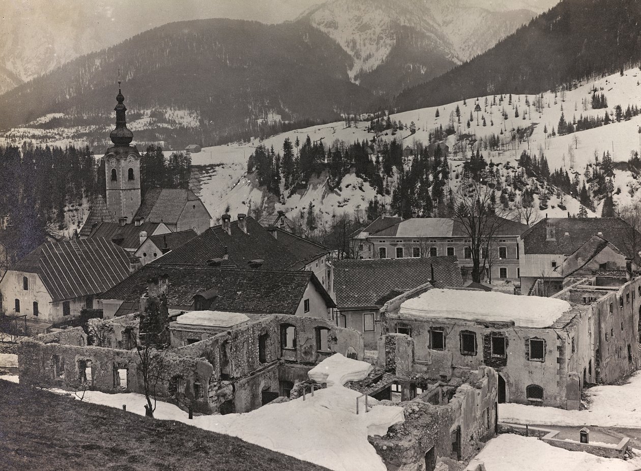 puin in Tarvisio (zwart-wit foto) door Josef Zohles