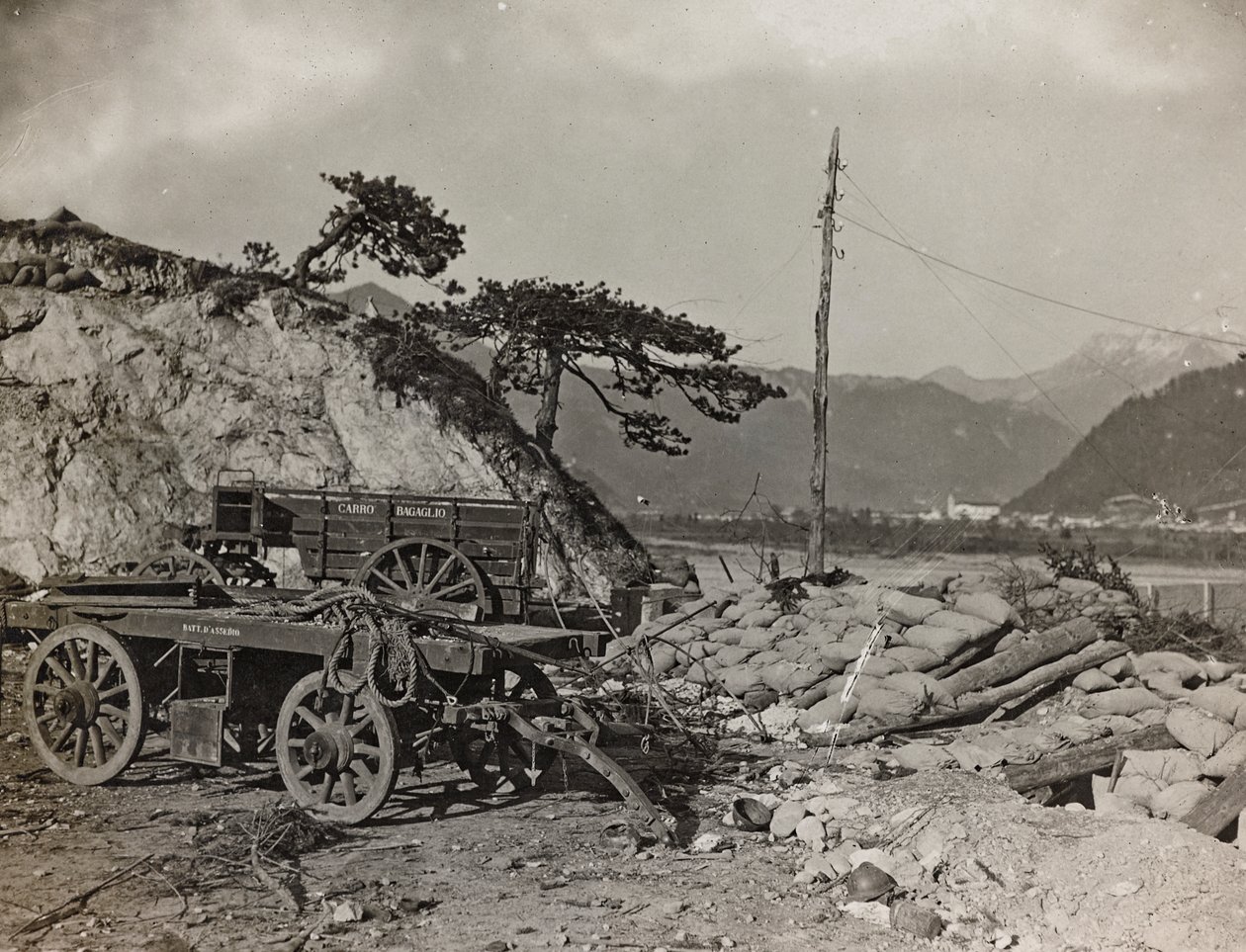Album "Meine weltkriegs - Erinnerungen South-West Front (Karinthië, Italië, Zuid-Tirol) 31/03/1915-12/11/1918 - Josef Zohles Wenen": militaire tank op de Taglia door Josef Zohles