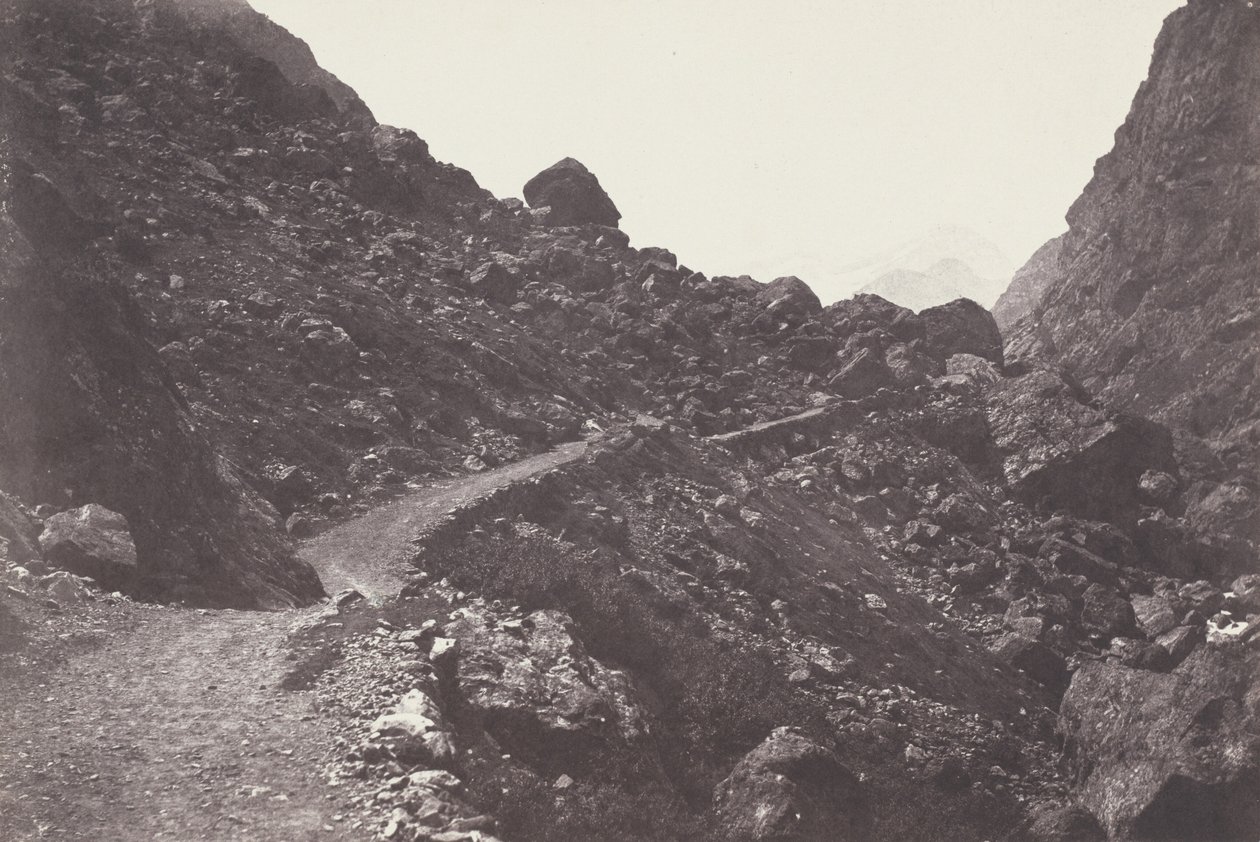 Saint-Sauveur. Sentier du chaos conduisant à Gavarnie (Saint-Sauveur. De weg naar chaos die naar Gavarnie leidt),1853 (foto) door Joseph Vigier