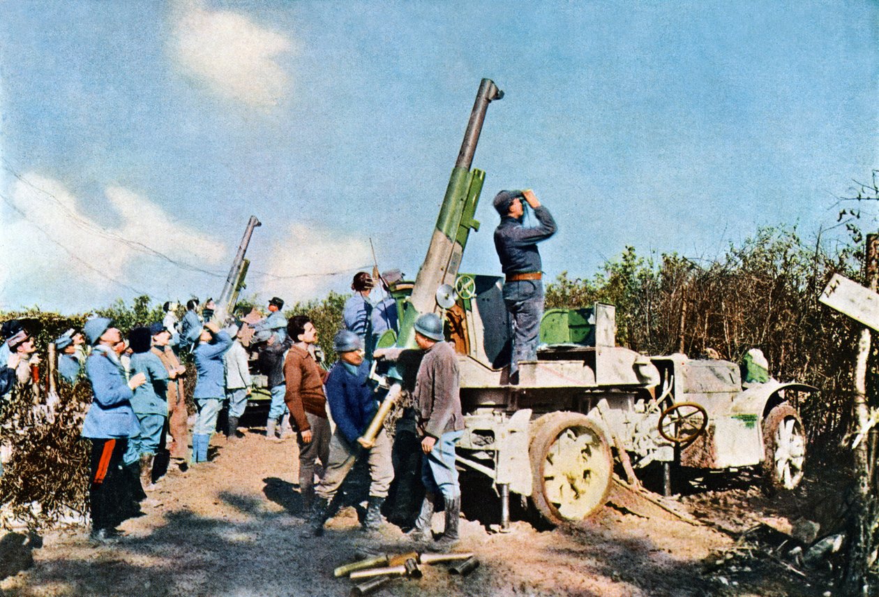 Luchtafweergeschut gemonteerd op voertuigen in actie, Verdun, september 1916 door Jules Gervais Courtellemont