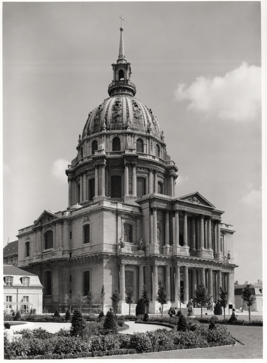 Gevel van de kerk van St. Louis, Dome des Invalides door Jules Hardouin Mansart