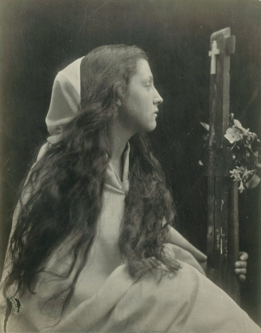 ("Vrouw met een kruisbeeld") Mary Ann Hillier door Julia Margaret Cameron