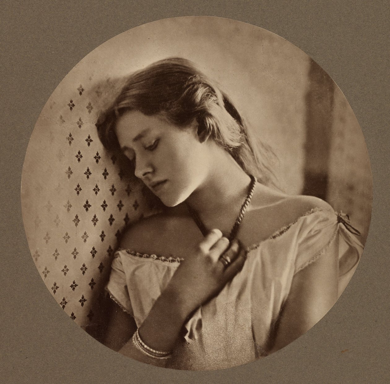 [Ellen Terry op zestienjarige leeftijd] door Julia Margaret Cameron