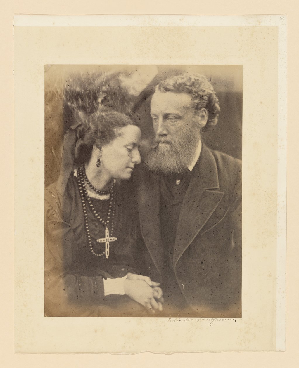 [Luitenant-kolonel Robert James Loyd-Lindsay en Harriet Sarah Loyd-Lindsay] door Julia Margaret Cameron