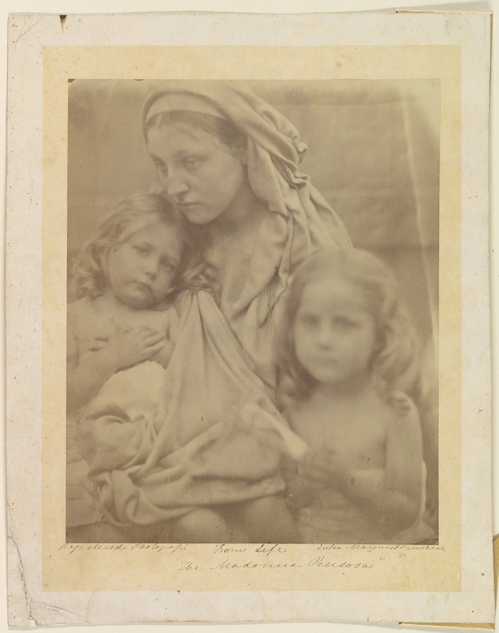De peinzende Madonna door Julia Margaret Cameron