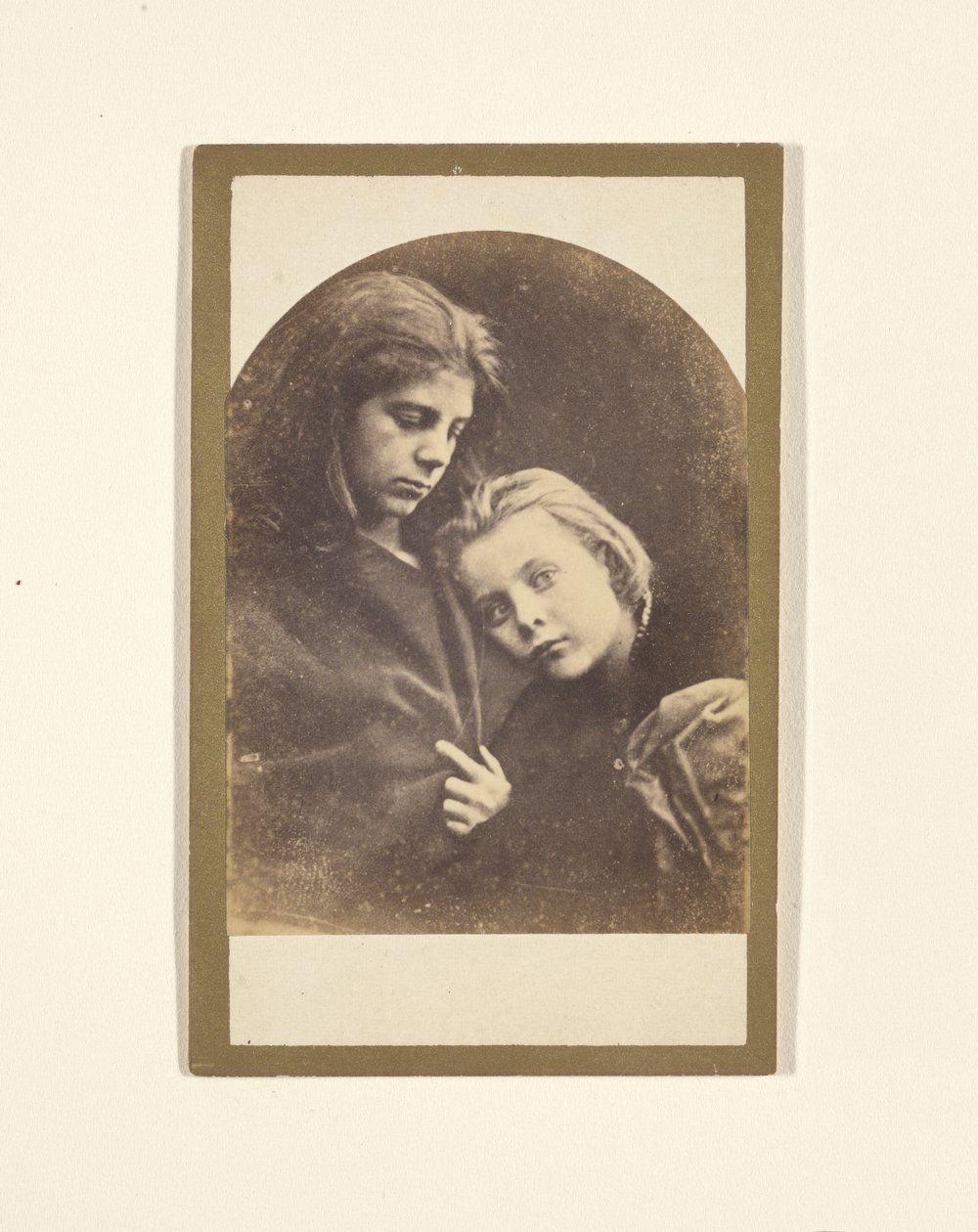 [Twee kinderen] door Julia Margaret Cameron