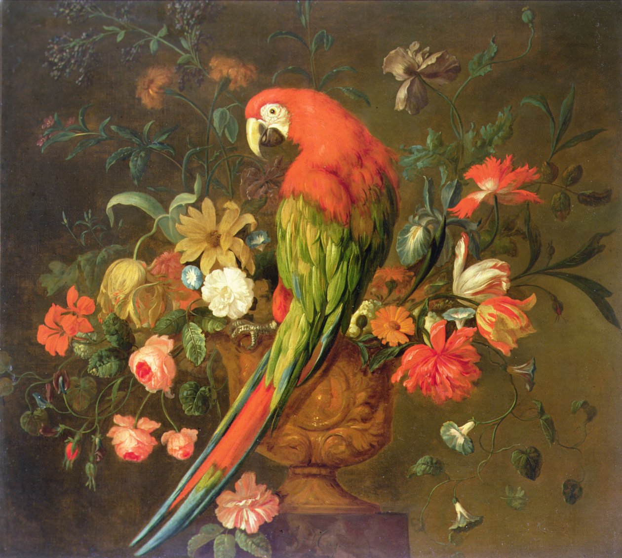 Scarlet Macaw op een gebeeldhouwde urn met bloemen door Justus van Huysum