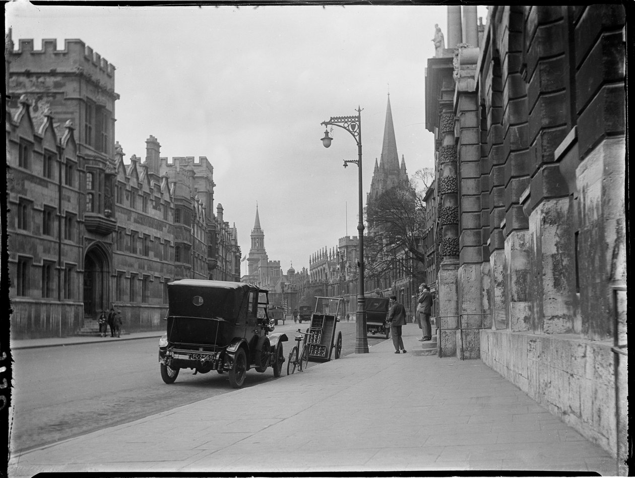 High Street, Oxford, Oxfordshire, 22/04/1924 door Katherine Jean Macfee