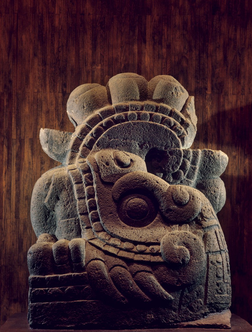 De vuurslang Xiucoatl, wapen van de zonnegod Hutzilopochtil, 2010 door Kenneth Garrett
