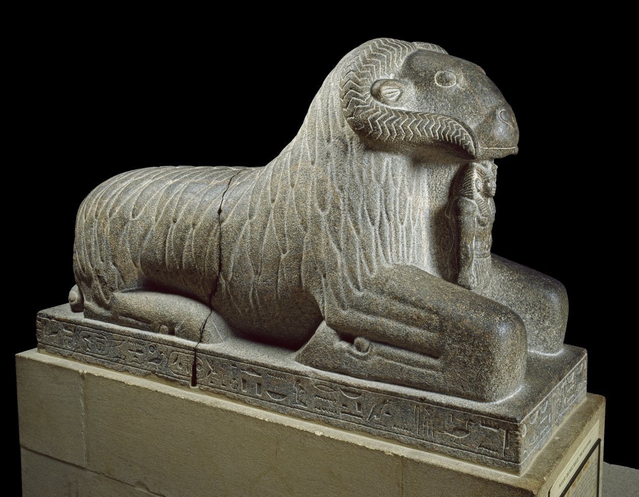 Beeld van de ram van Amon, ca. 680 v.Chr. door Late Period Egyptian