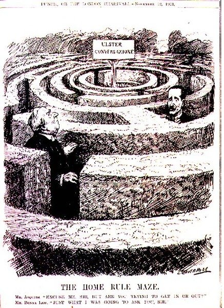 Het Home Rule Doolhof. Mr Asquith: "Pardon, meneer, maar probeert u erin of eruit te komen?" Mr. Bonar Law: "Precies wat ik u wilde vragen, meneer" uit 
