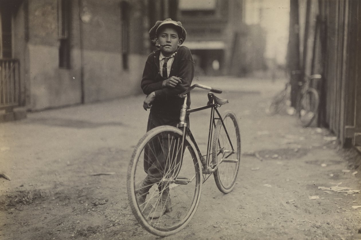 (Koerier voor Mackay Telegraph Company, Waco, Texas) door Lewis Wickes Hine