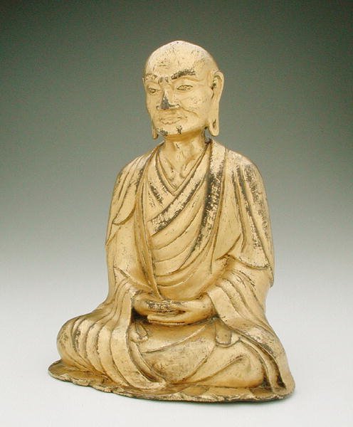 Beeld van een zittende lohan (verguld brons) door Liao Dynasty Chinese School