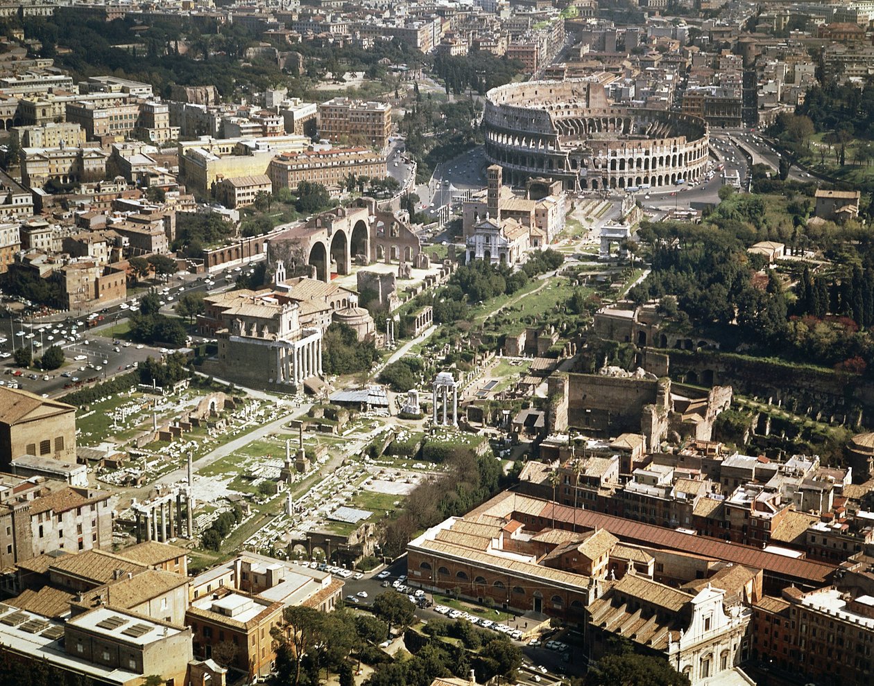 Colosseum of Flavisch Amfitheater, luchtfoto, 70-80 n.Chr., Rome, Italië door Unbekannt Unbekannt
