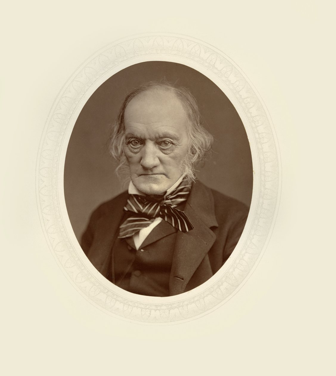 Richard Owen door Lock and Whitfield