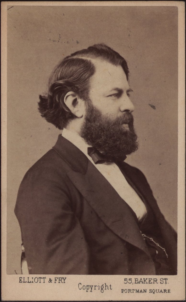 Portret van de violist en componist Joseph Joachim door London . Photo studio Elliott and