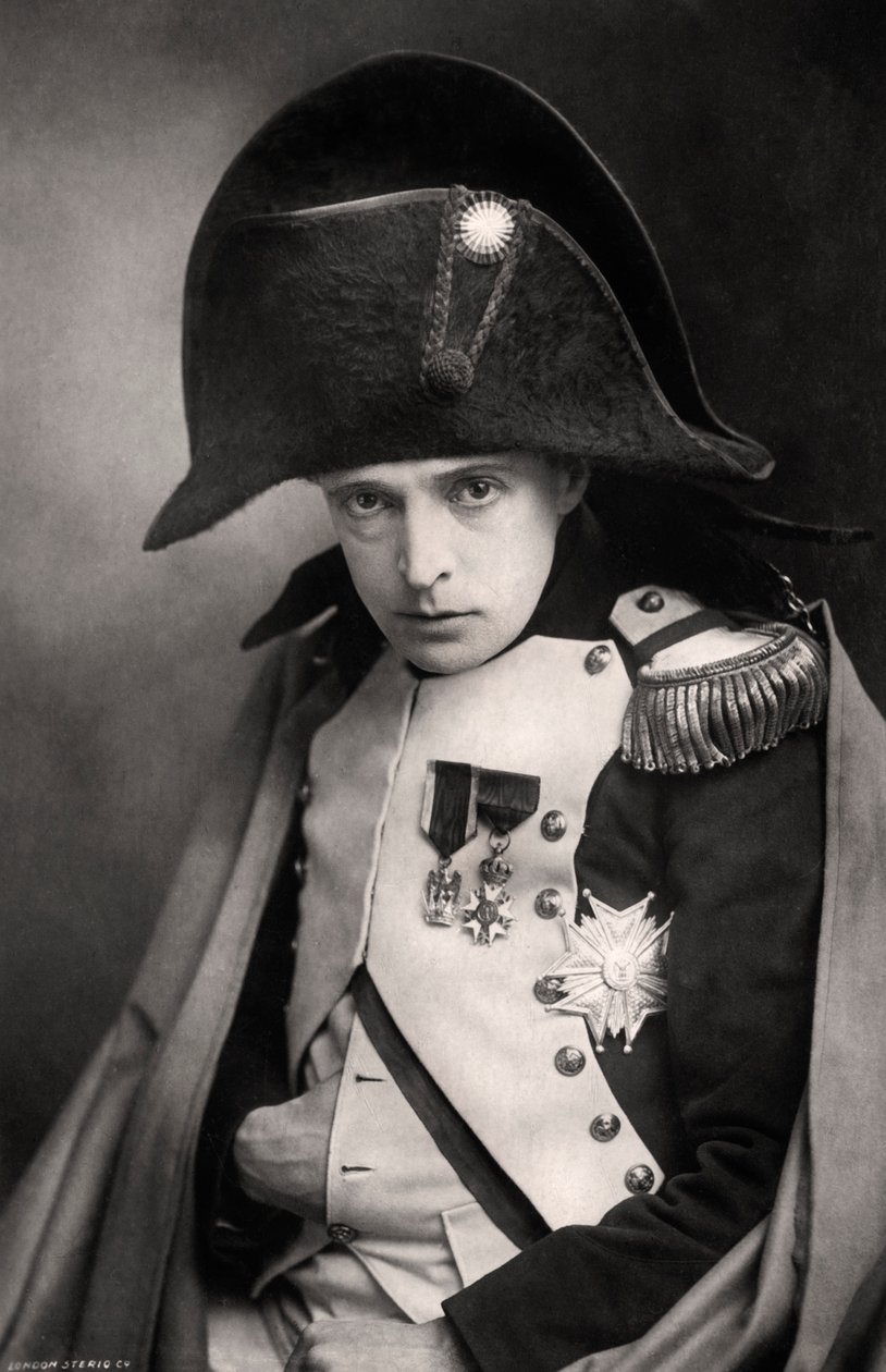 John Martin-Harvey 1863-1944, Engelse acteur, begin 20e eeuw door London Stereoscopic and Photographic Co
