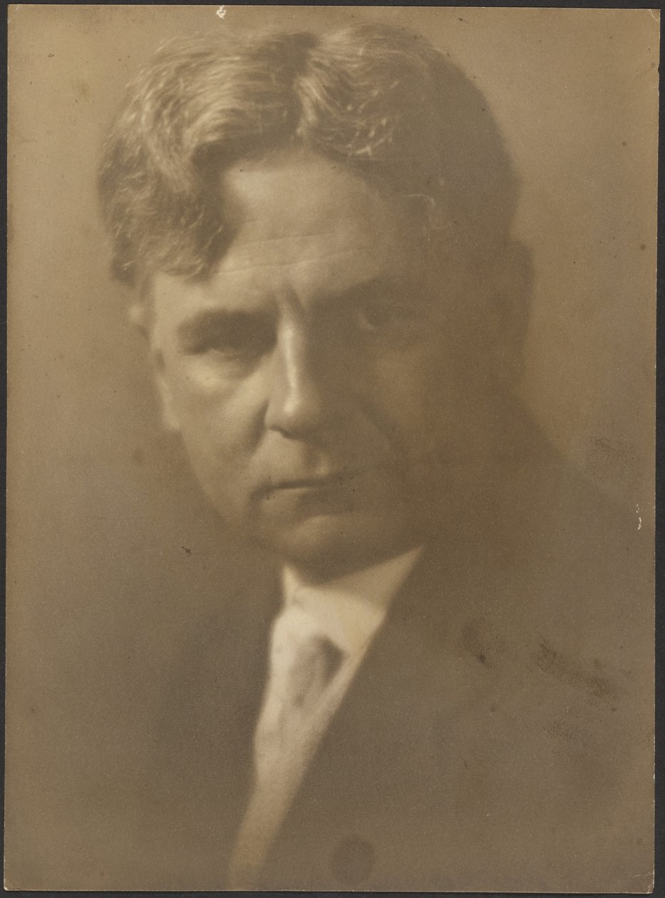 Portret van een man met diepliggende ogen door Louis Fleckenstein
