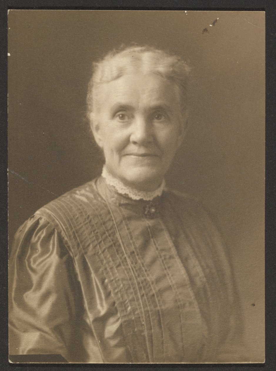 [Portret van een oudere vrouw met kanten kraag]. door Louis Fleckenstein