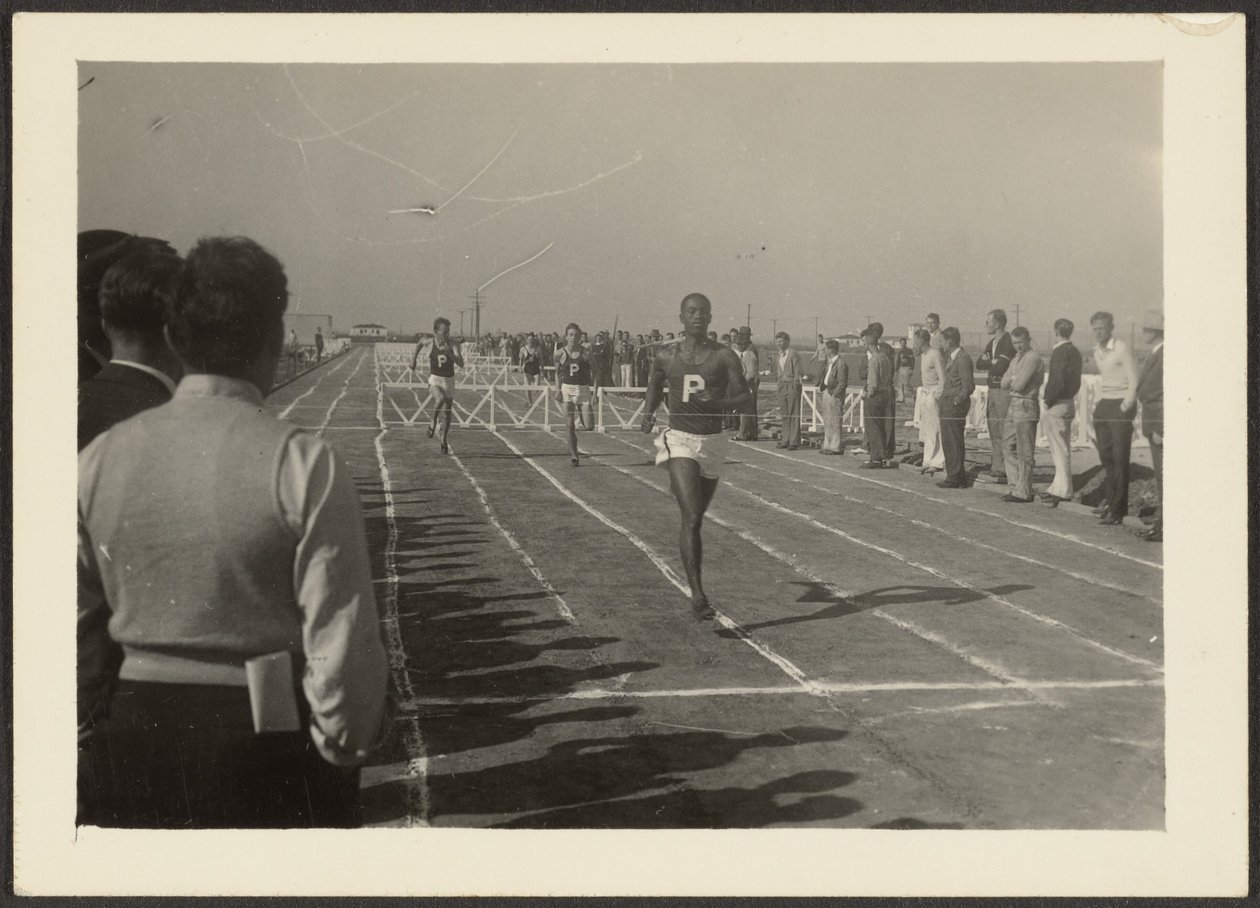 [Atletiekwedstrijd] door Louis Fleckenstein