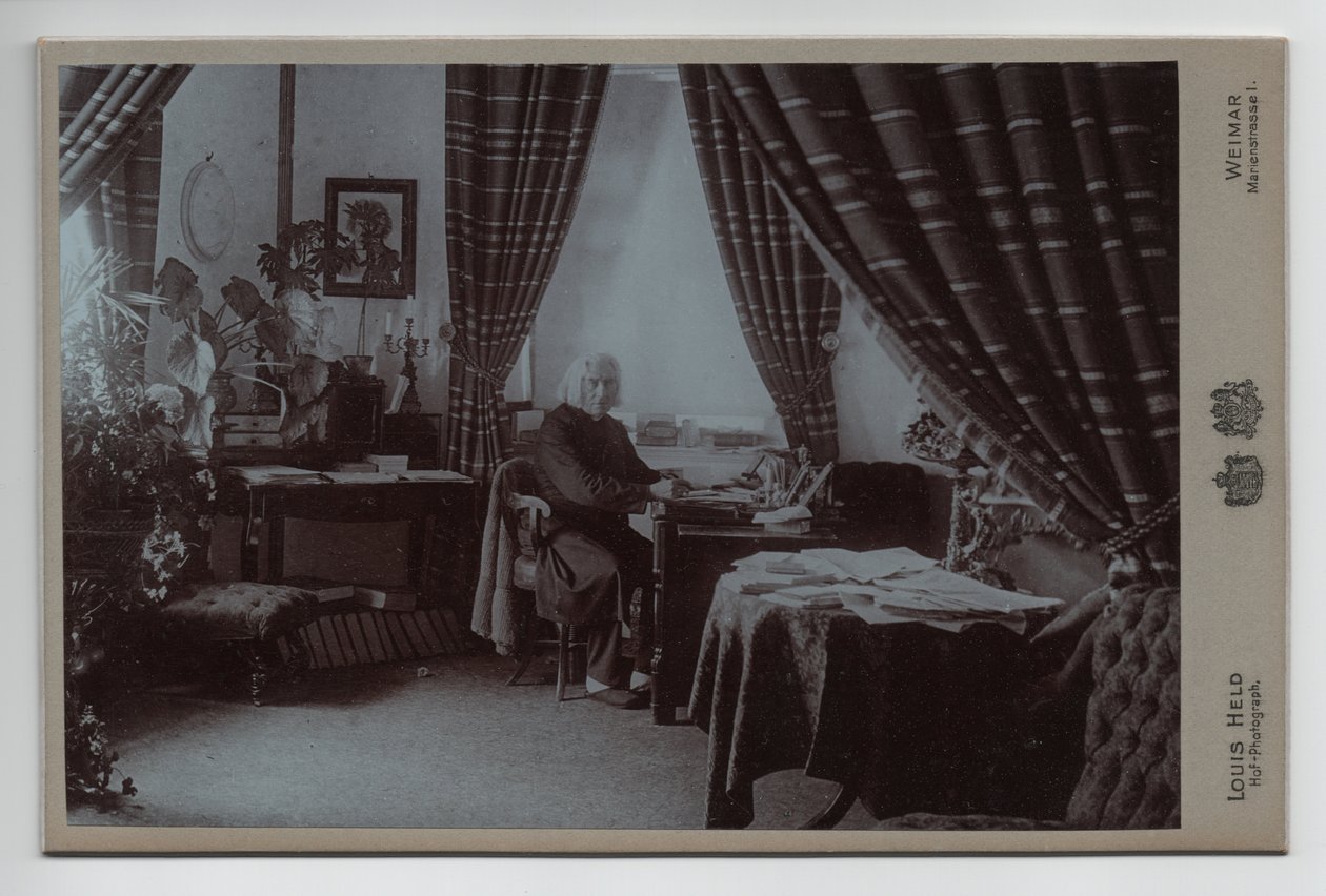 Franz Liszt (1811-1886) (1886, foto) door Louis Held