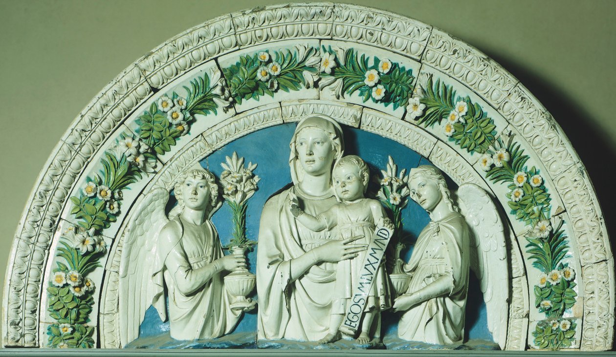 Madonna en Kind door Luca Della Robbia