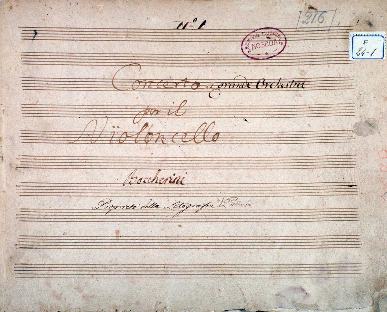 Eerste pagina ondertekend door de auteur van de partituur van Concerto voor cello en orkest in Es, door Luigi Boccherini door Luigi Boccherini