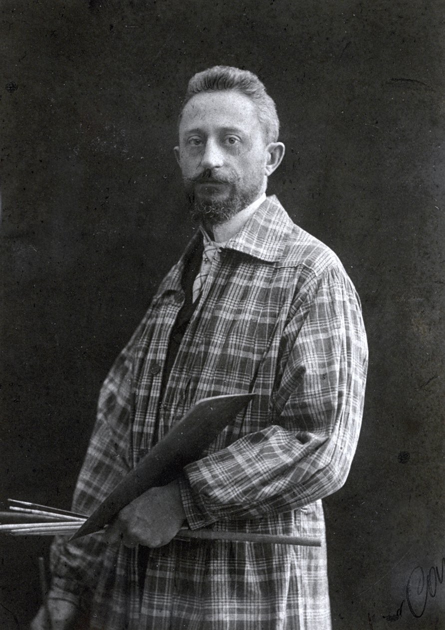 Driekwart portret van de schilder Guido Spadolini. Hij draagt een lange kiel en houdt penselen en een palet in zijn linkerhand, 26-11-1901 door Mario Nunes Vais