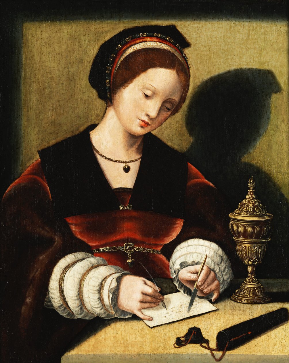 Meester van de vrouwelijke halflange figuren Schrijvende vrouw met ceremoniële bokaal door Master of the Female Half Lengths