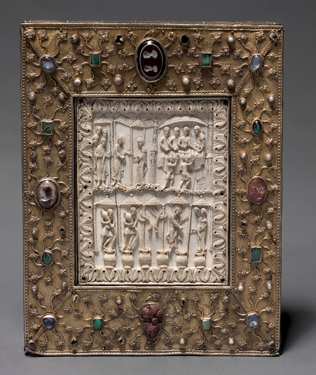 Boekvormige reliekhouder, ca. 1000 door Master of the Registrum Gregorii