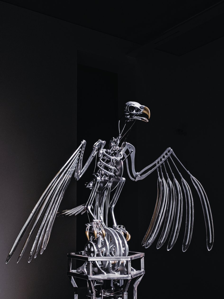 The Nerve Rack, 2019 (Acetaal, Acryl, Aluminium, Messing, Elektrische schakelingen, Verf, PVC, Hars, Servomotoren, Staal) door Mat Collishaw