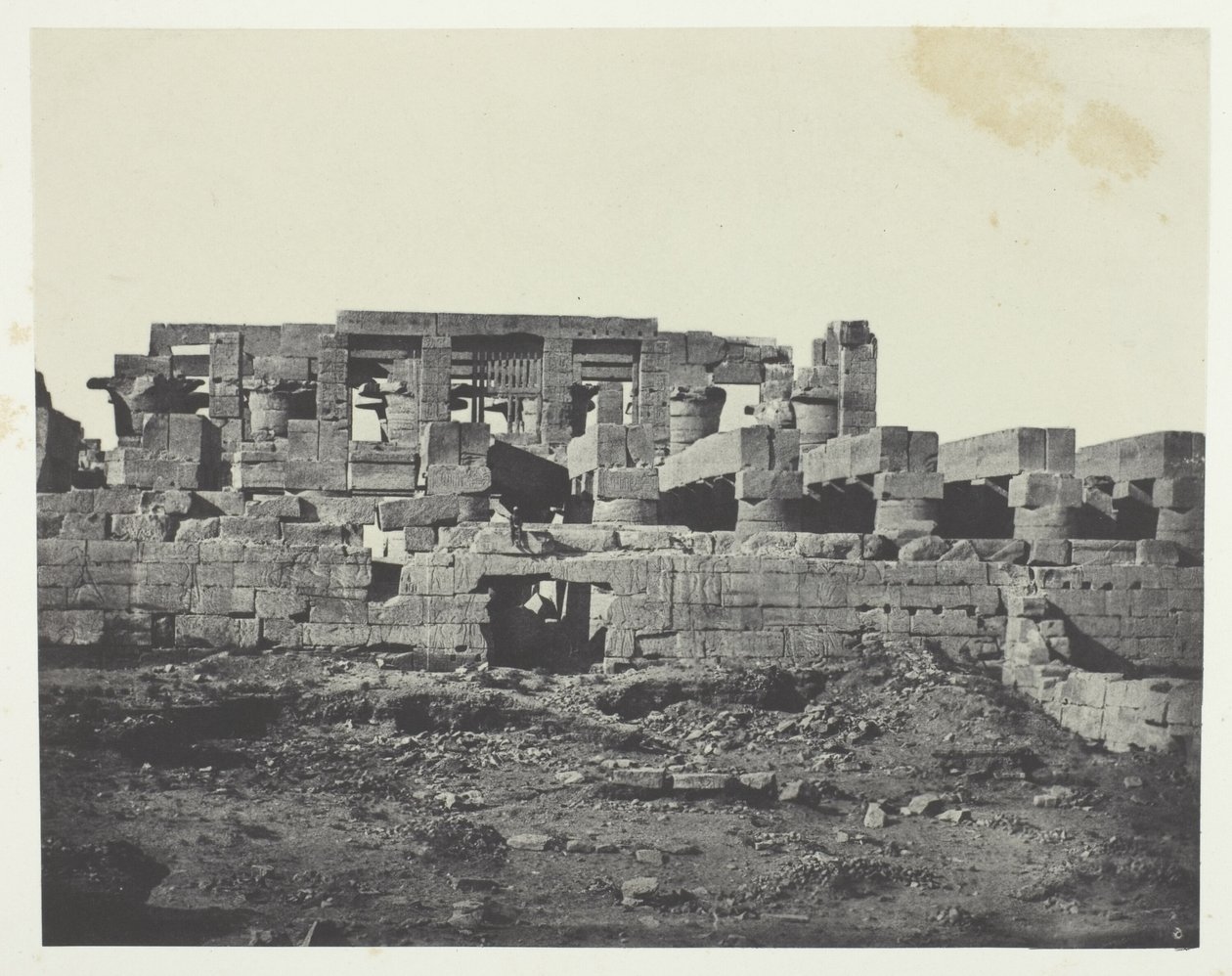 Paleis van Karnak, Zuidelijke Ingang van de Hypostyle Zaal; Thebe door Maxime Du Camp