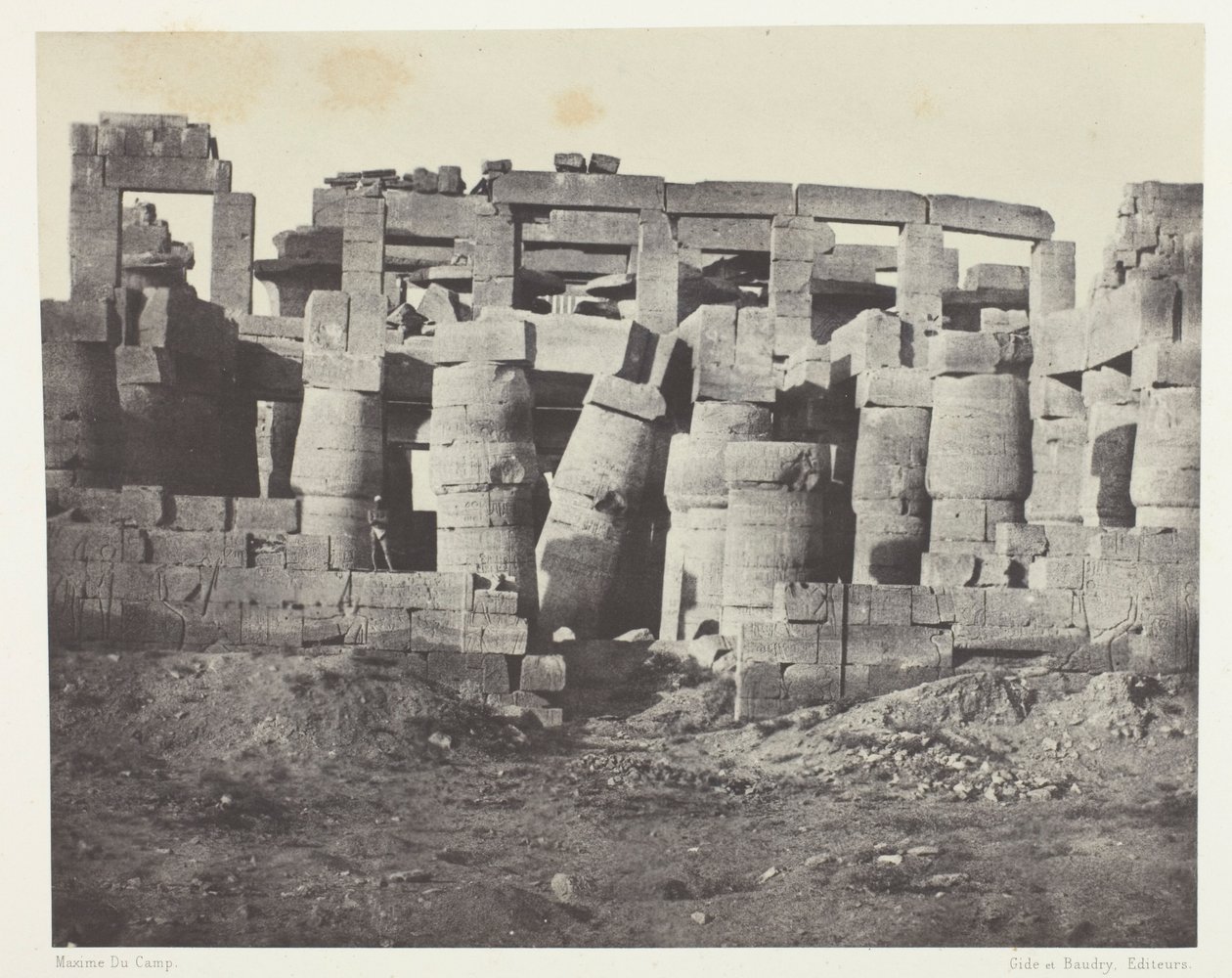 Paleis van Karnak, Hypostyle zaal gezien vanuit het noorden; Thebe door Maxime Du Camp