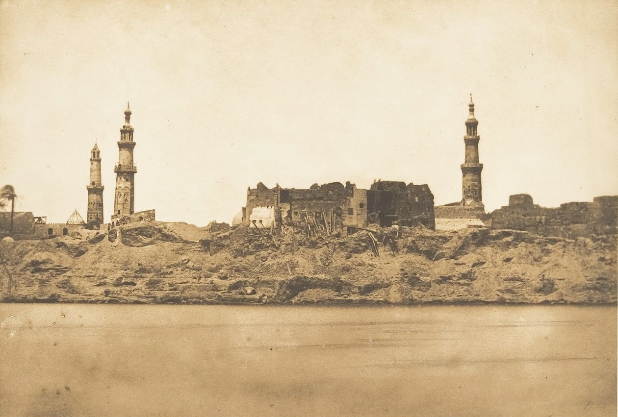 Vue de Girgeh et du littoral enlevé - door de overstroming van de Nijl, 1849-50 door Maxime Du Camp