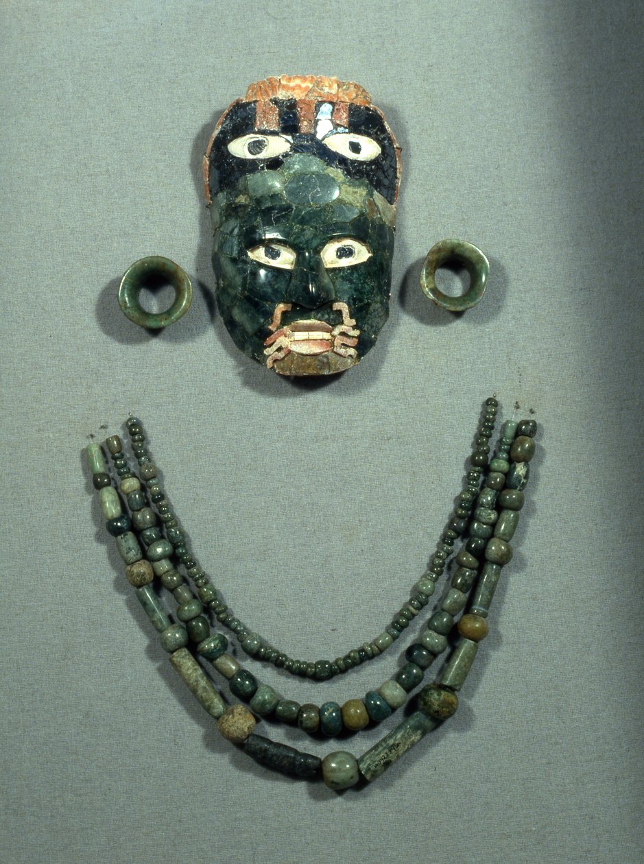Begrafenisjuweel uit Calakmul, Late Klassieke Periode, 600-900 AD door Mayan