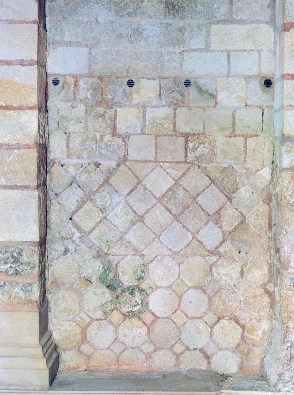 Detail van de muur van de Crypte van St. Paulus door Merovingian