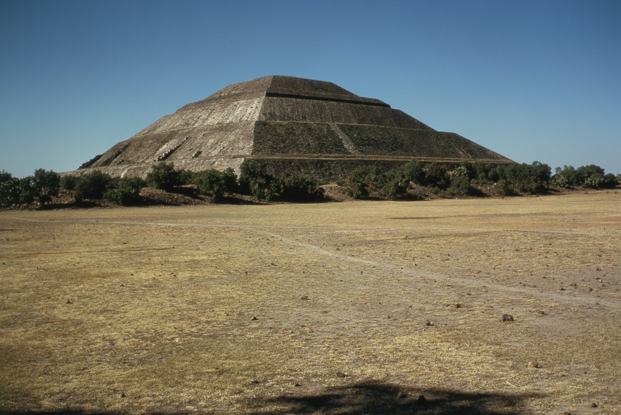 Piramide van de Zon, ca.300 n.Chr. door Mexican School