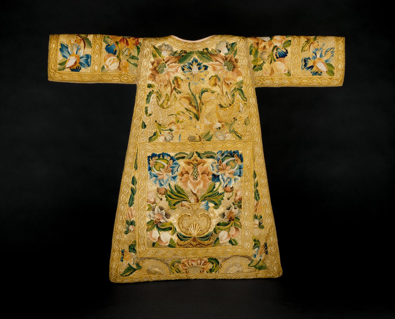 Diaken dalmatiek (buitenste kledingstuk), ca. 1730 door Mexican School