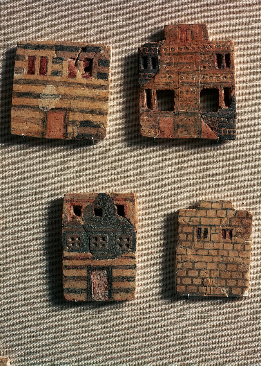 Minoïsche kunst: kleine keramische tegels die Minoïsche huizen voorstellen. 1700-1600 v.Chr. Heraklion, Archeologisch Museum Kreta door Minoan