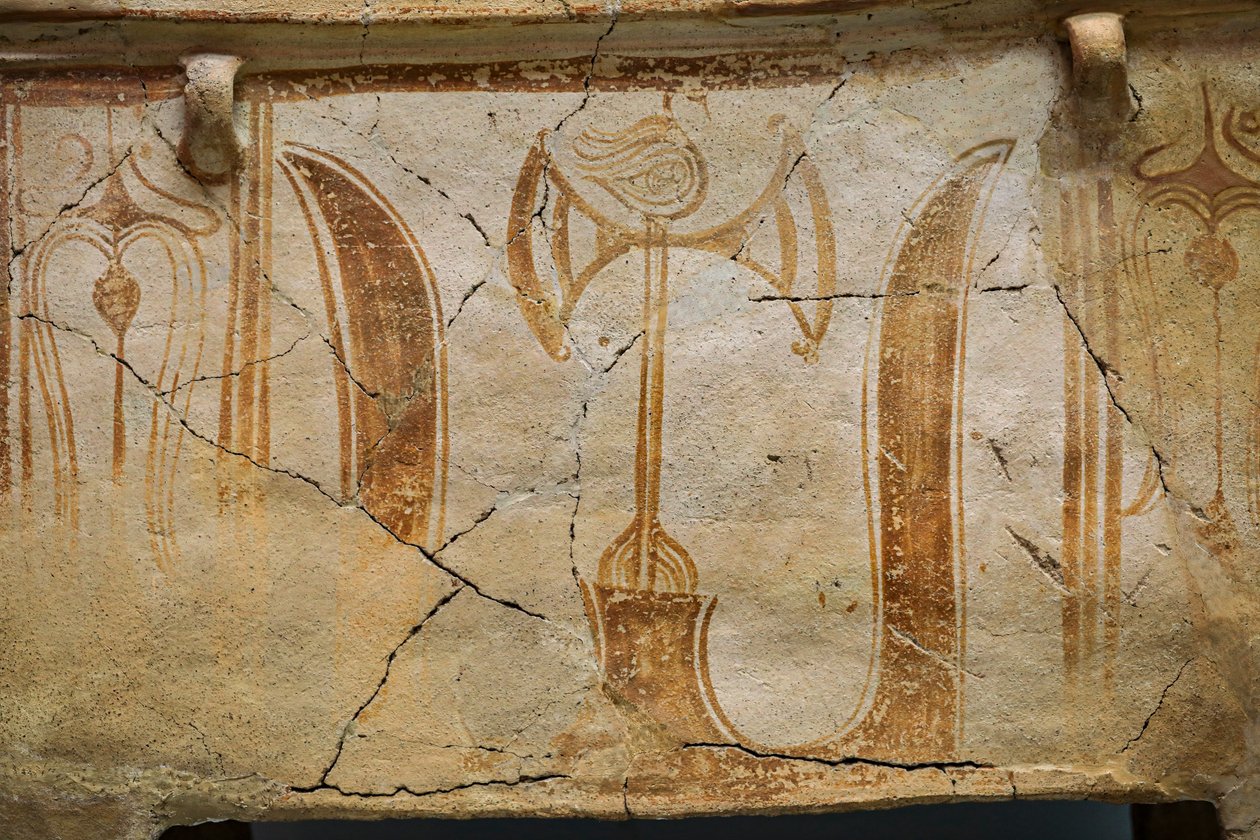 Minoïsche kist larnax versierd met horens van consecratie door Minoan