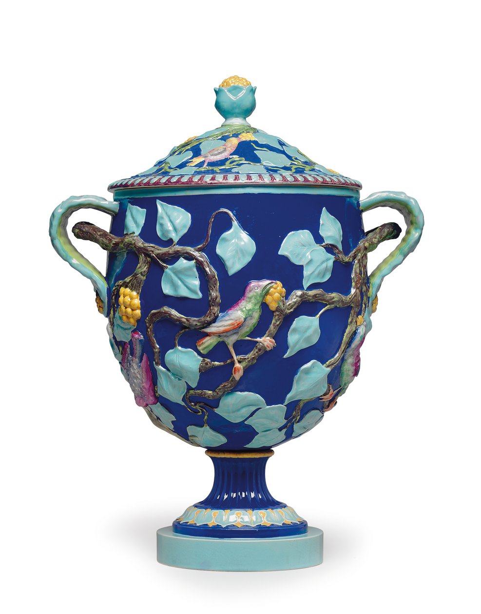 Engelse Majolica vaas met twee handvatten en deksel, midden 19e eeuw door Mintons Ltd (attr. to)